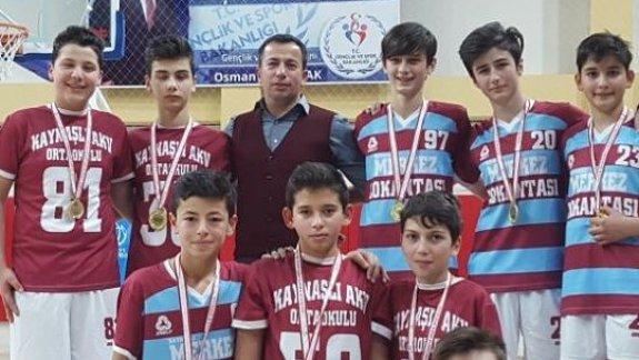 Düzce Şampiyonu Kaynaşlı Anadolu Kalkınma Vakfı Ortaokulu